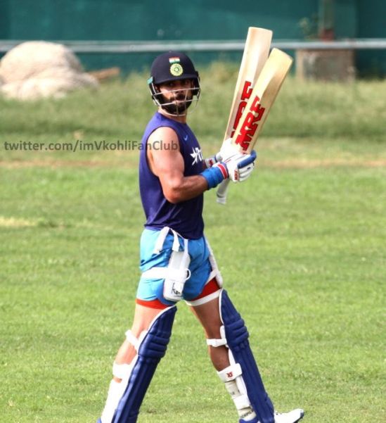 indian-cricketer-virat-kohli-during-practice-392444